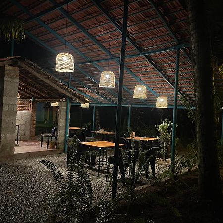 Cliff & Coral Hostel Varkala Exterior foto