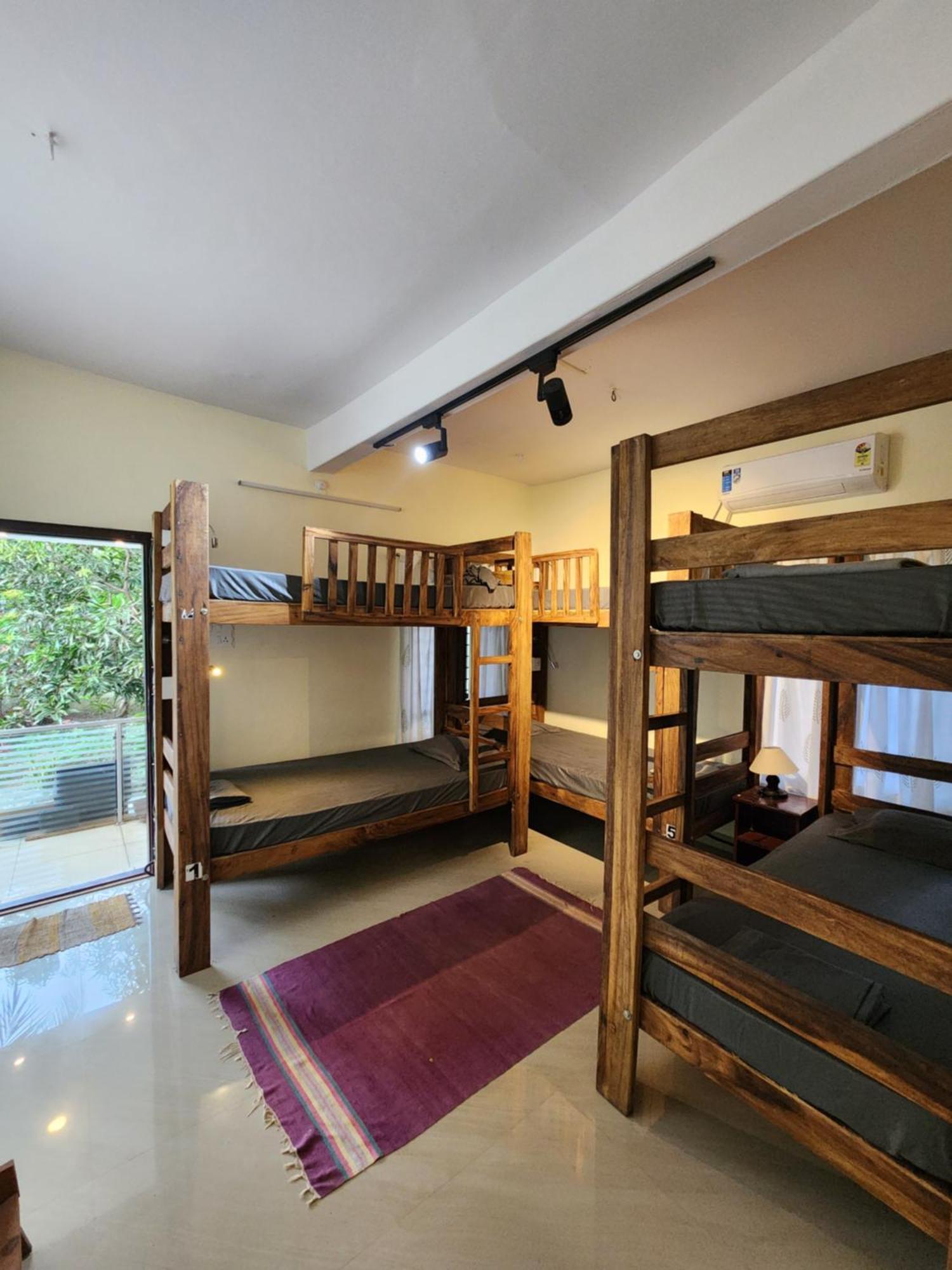Cliff & Coral Hostel Varkala Exterior foto